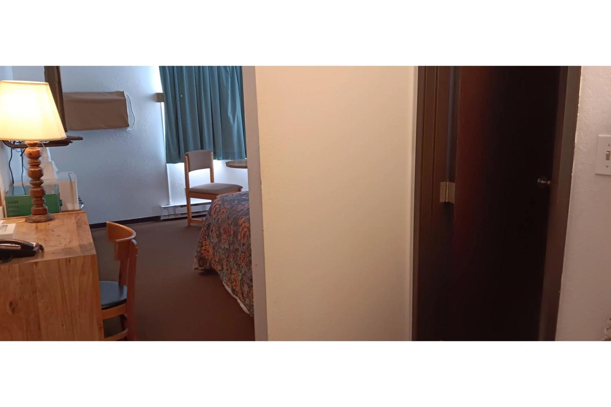 Scotwood Motel By Oyo Washburn Nd Extérieur photo