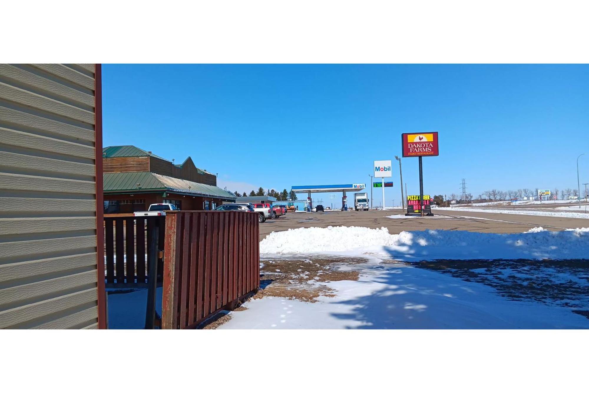 Scotwood Motel By Oyo Washburn Nd Extérieur photo